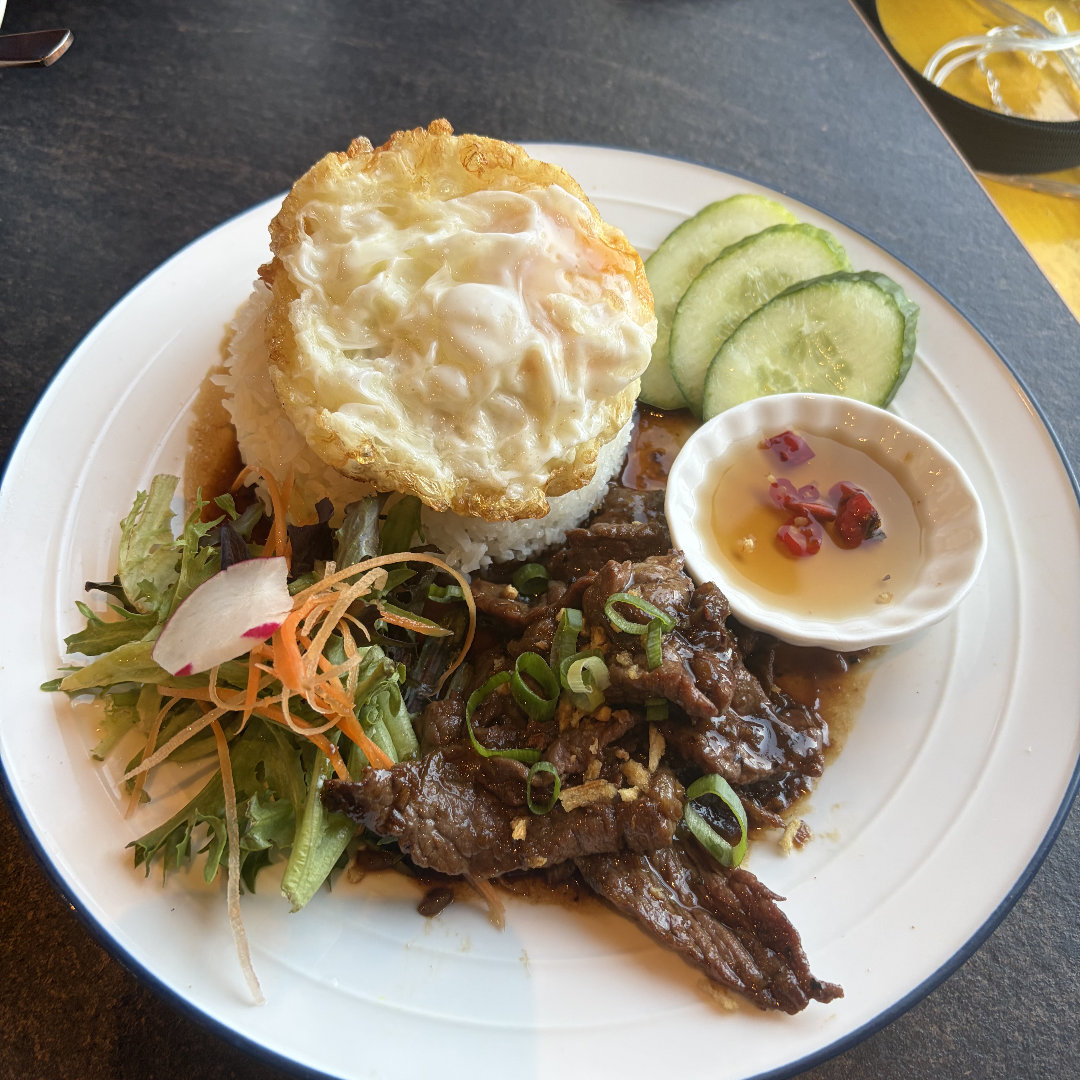 Pad Gra-lium & Kai Dao Beef at Pad Thai Story — photo from a diner